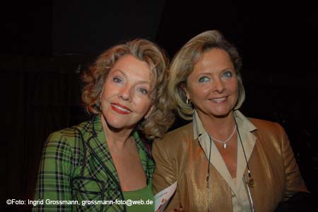 071108afrika_premiere002