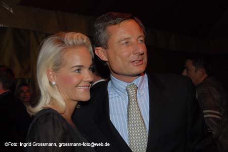 071108afrika_premiere005