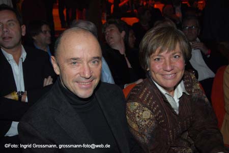 071108afrika_premiere014