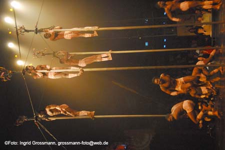 071108afrika_premiere015