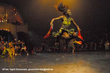 071108afrika_premiere018