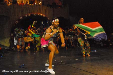 071108afrika_premiere020