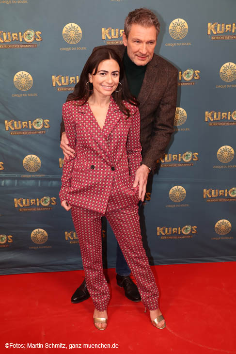 Dieter Bach und Tanja Lanaeus: Impressionen Premiere "Kurios" im Cirque du Soleil auf der Theresienwiese / 240130kurios-cirque011 ©Foto: Martin Schmitz 