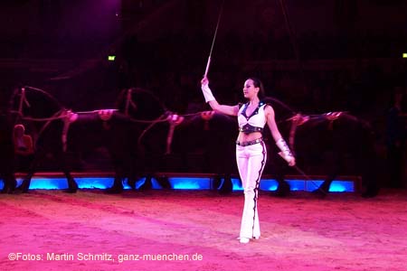 060301circus_krone030