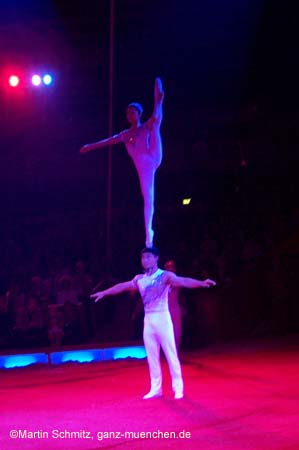 051225circus_krone146