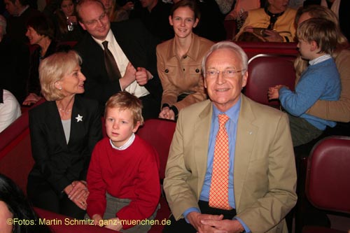 061225krone_gaeste26