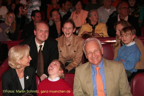 061225krone_gaeste27