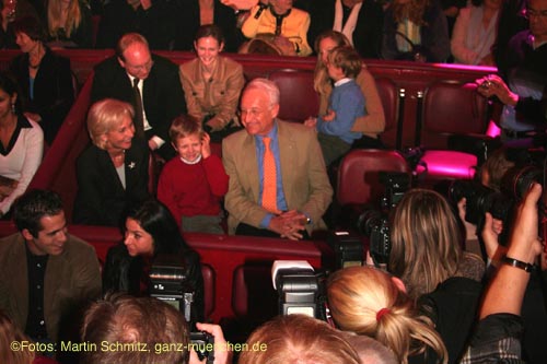 061225krone_gaeste29