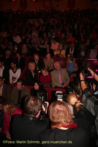 061225krone_gaeste30