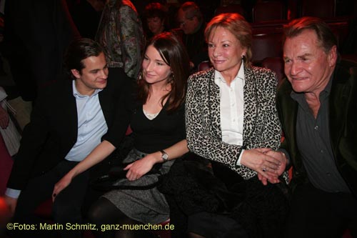 061225krone_gaeste36