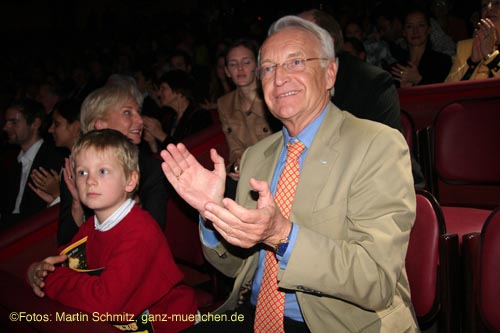 061225krone_gaeste38