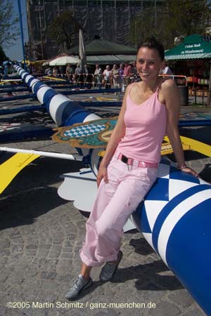 05maibaum_viktualienmarkt11