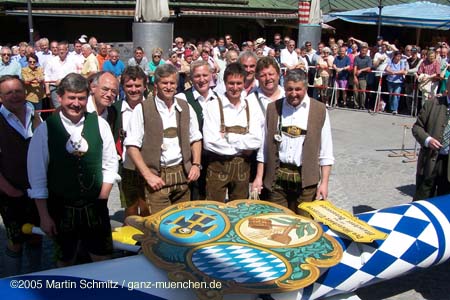 05maibaum_viktualienmarkt41
