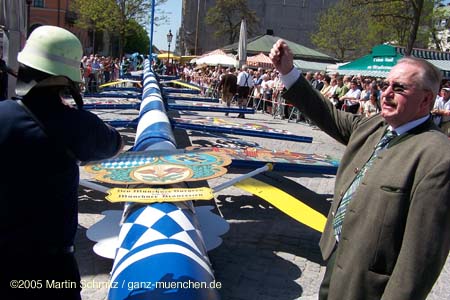 05maibaum_viktualienmarkt44