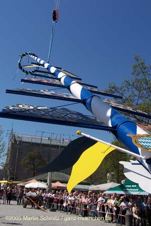 05maibaum_viktualienmarkt51