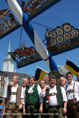 05maibaum_viktualienmarkt59