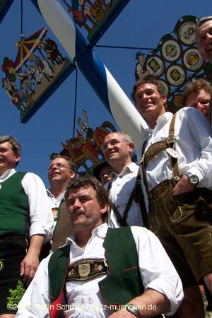 05maibaum_viktualienmarkt63