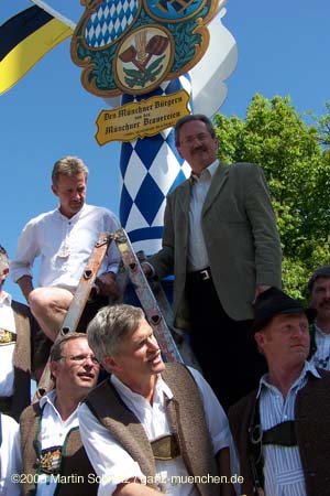05maibaum_viktualienmarkt89