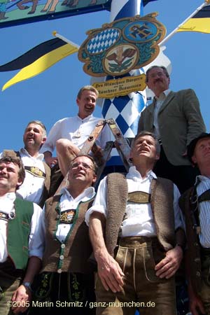 05maibaum_viktualienmarkt90