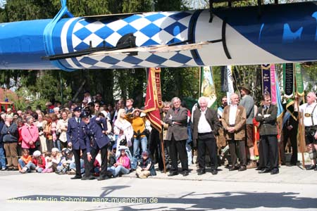 060501maibaum_truder36