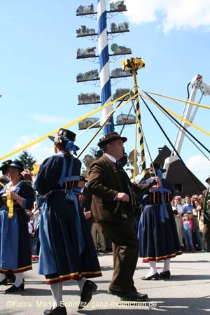 060501maibaum_truder77