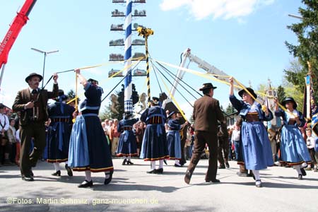 060501maibaum_truder80