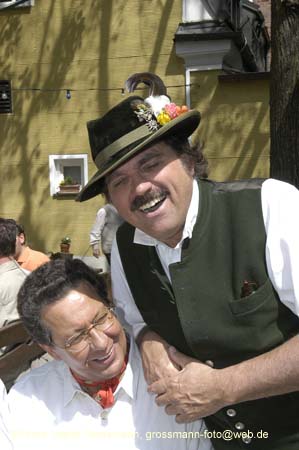 060501brunnwart_maibaum69