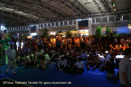 060716world_inline360