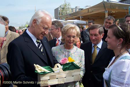 050428buga_open19spargel