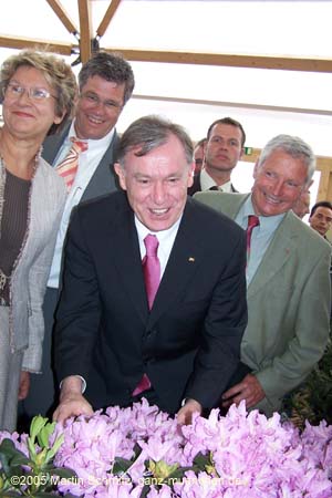 050524buga_koehler041