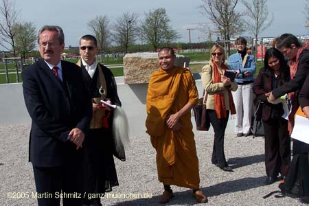 050428buga_religio04