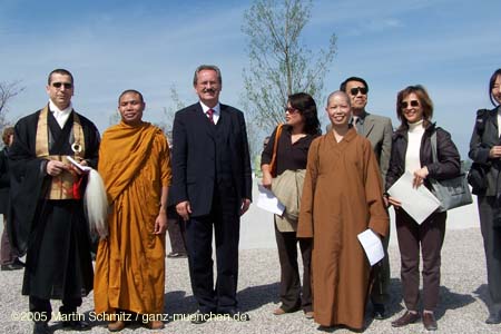 050428buga_religio05