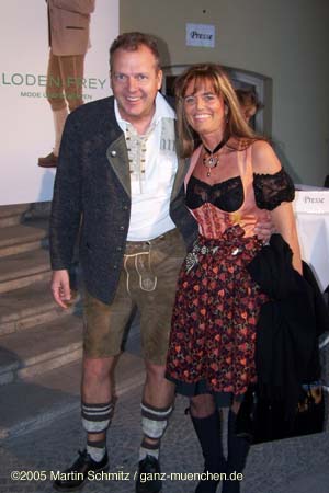 050422nacht_tracht004