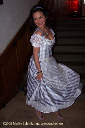 050422nacht_tracht012
