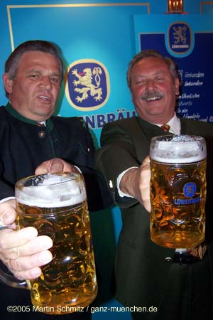050422nacht_tracht094