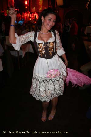 060519nacht_tracht75