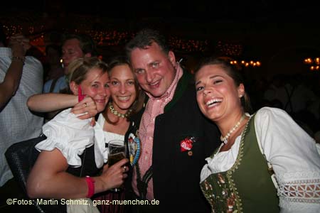 060520nacht_tracht46