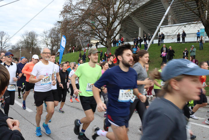 221231silvesterlauf10k042