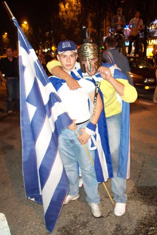 04em_griechenfeier17