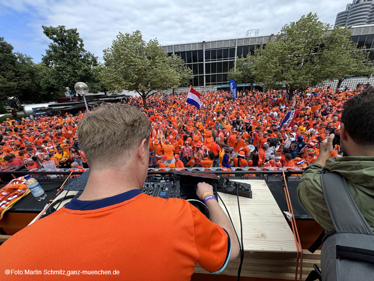24079dutch-fanwalk010