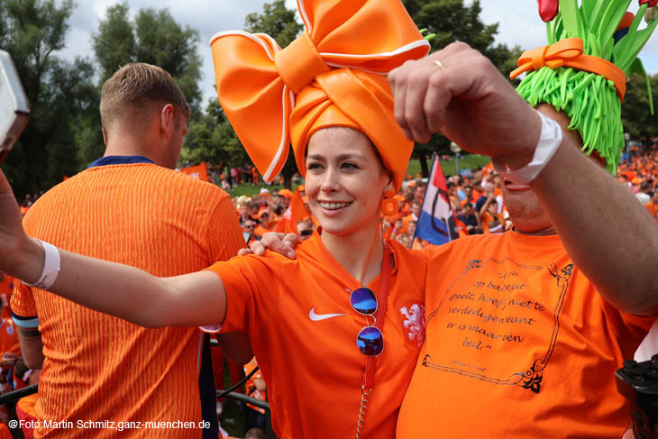 24079dutch-fanwalk022