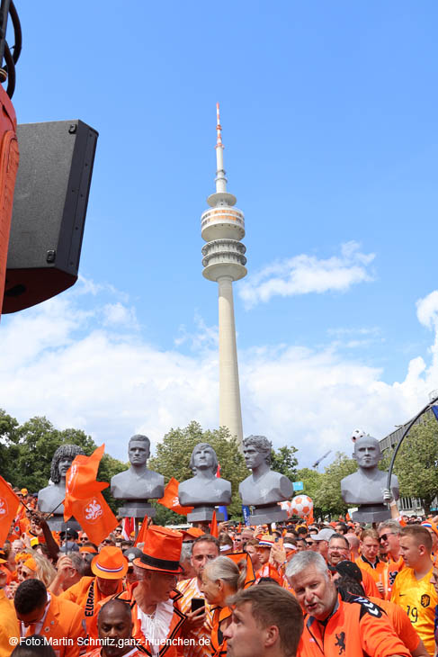 24079dutch-fanwalk031