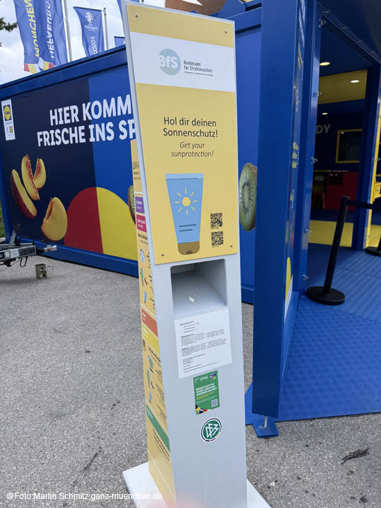 24079dutch-fanwalk035