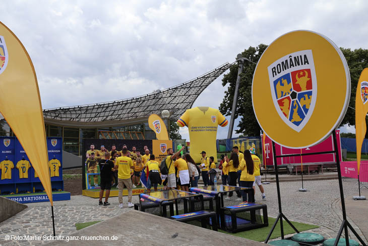 24079dutch-fanwalk036