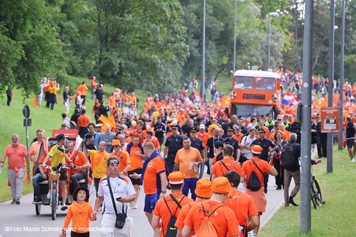 24079dutch-fanwalk041