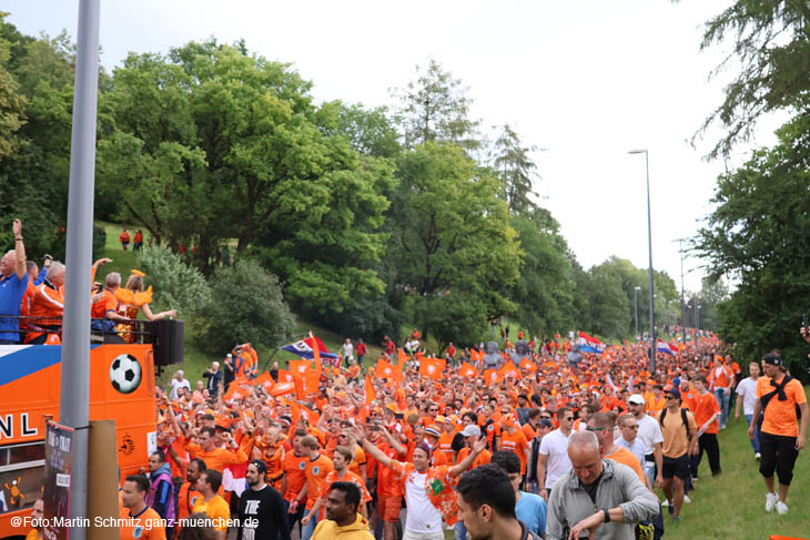 24079dutch-fanwalk042