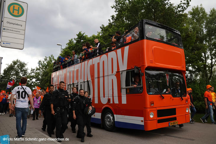 24079dutch-fanwalk055