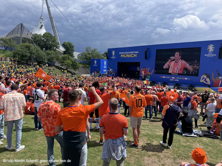 24079dutch-fanwalk061