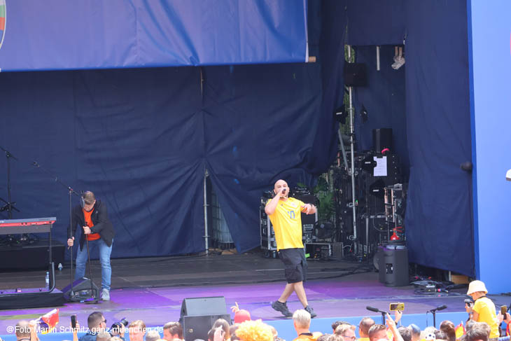 24079dutch-fanwalk066