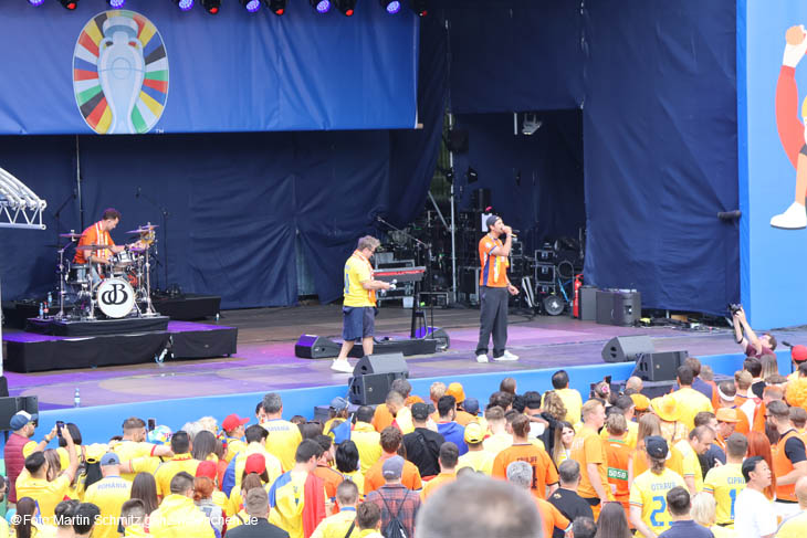 24079dutch-fanwalk069